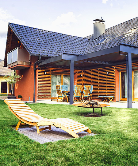 Lawns & Landscaping